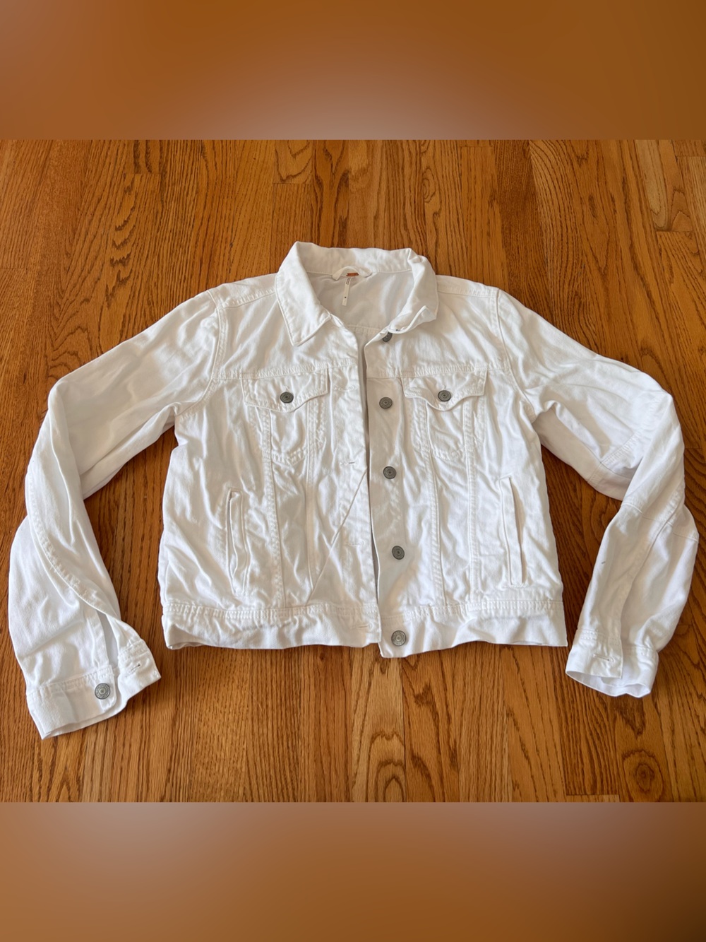 NEW NWOT FREE PEOPLE White Women’s Denim Jean Jacket Classic Button-Up